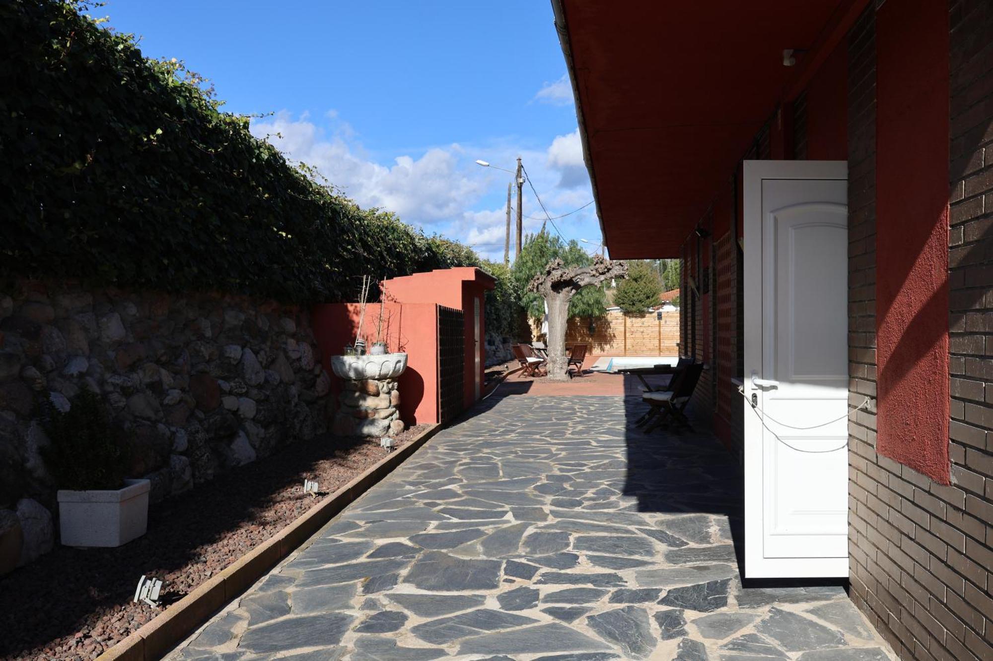El Cedre Blau Vivienda Con Piscina En Granollers Villa Екстериор снимка